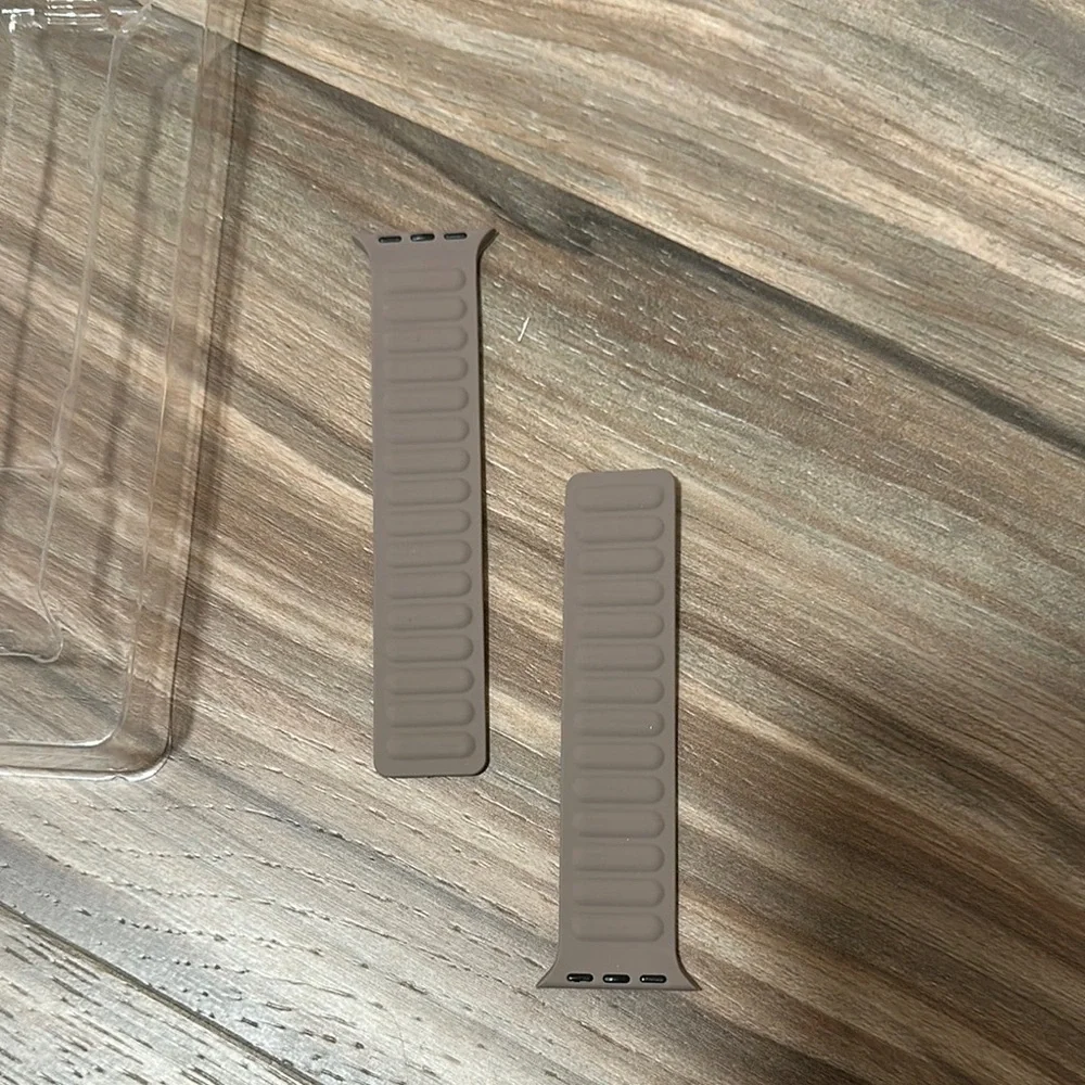 Magnetic reversible Silicone Watch Band for Apple Watch - Brown